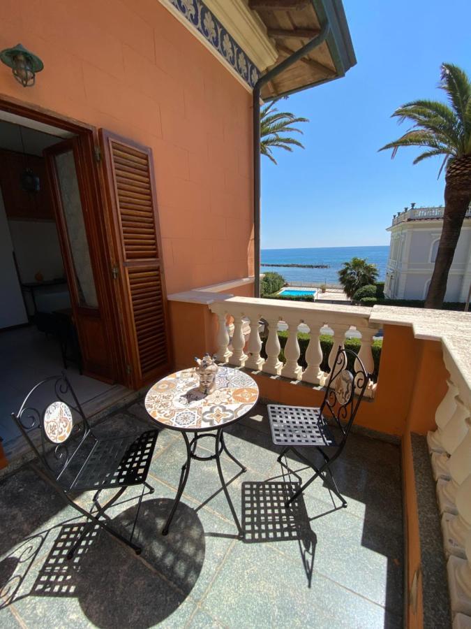 Palazzo Moresco Santa Marinella Εξωτερικό φωτογραφία