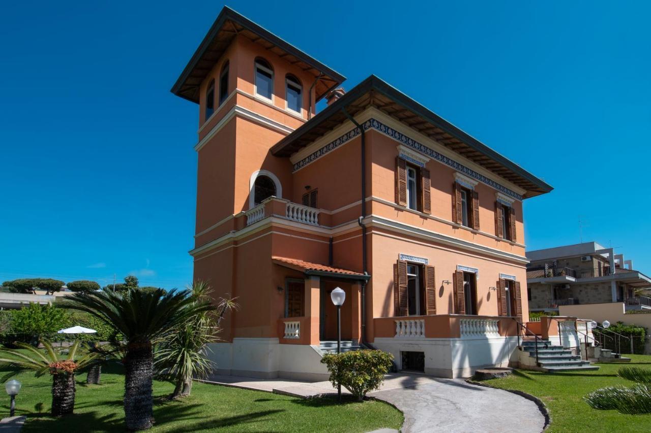 Palazzo Moresco Santa Marinella Εξωτερικό φωτογραφία